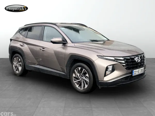 Hyundai Tucson MPV, Diesel, 2022, Gold