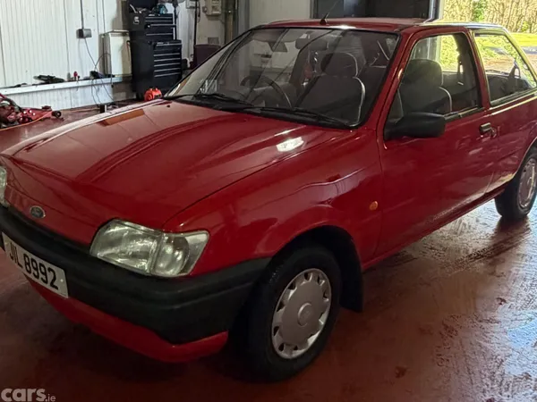 Ford Fiesta Hatchback, Petrol, 1994, Red