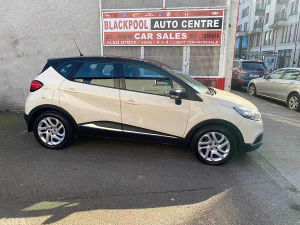 Renault Captur Hatchback, Diesel, 2016, White