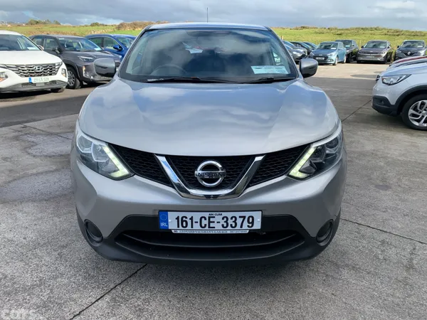 Nissan Qashqai Hatchback, Diesel, 2016, Silver