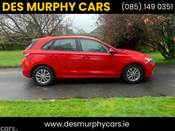 Hyundai i30 Hatchback, Petrol, 2017, Red