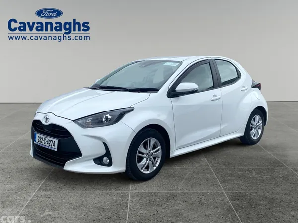 Toyota Yaris Hatchback, Petrol, 2023, White