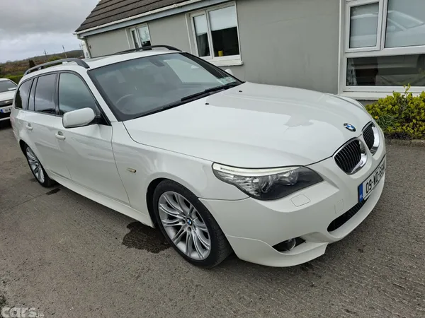 BMW 5-Series Estate, Petrol, 2009, White