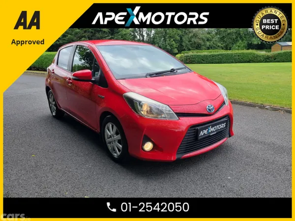 Toyota Yaris Hatchback, Petrol Hybrid, 2014, Red