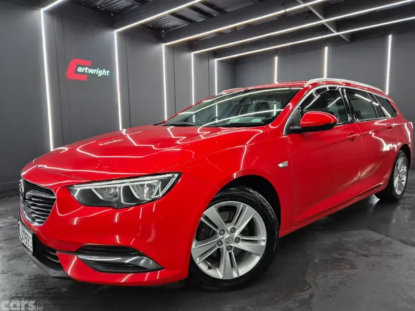 Vauxhall Insignia Estate, Diesel, 2018, Red