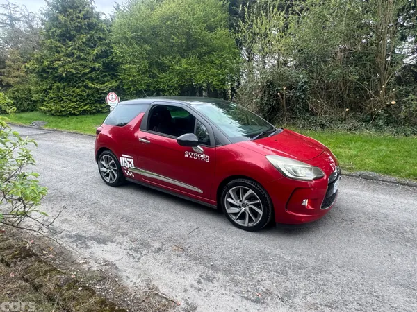 Citroen DS 3 Hatchback, Petrol, 2015, Red