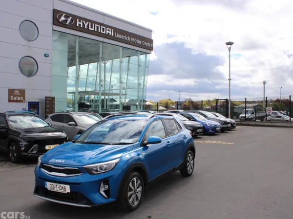 Kia Stonic Estate/Jeep, Petrol, 2023, Blue