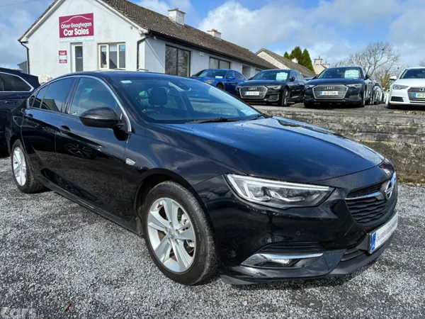 Opel Insignia Hatchback, Diesel, 2018, Black