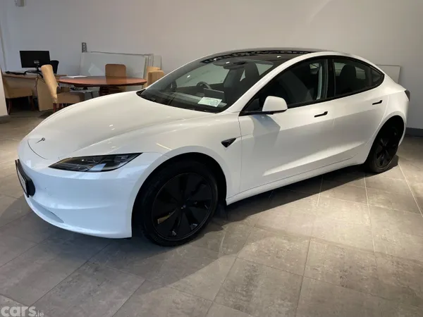 Tesla Model 3 Saloon, Electric, 2025, White