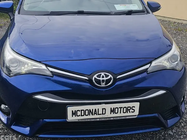 Toyota Avensis Saloon, Diesel, 2017, Blue