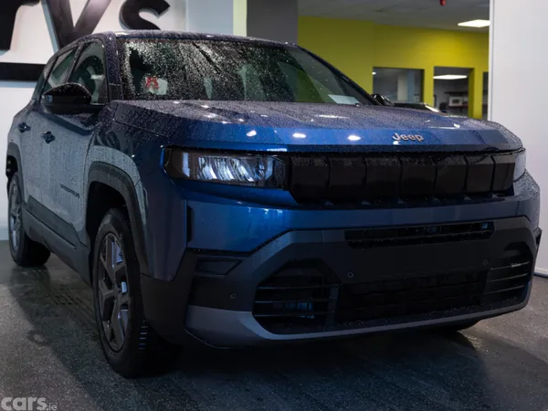 Jeep Compass SUV, Petrol Hybrid, 2026, Blue