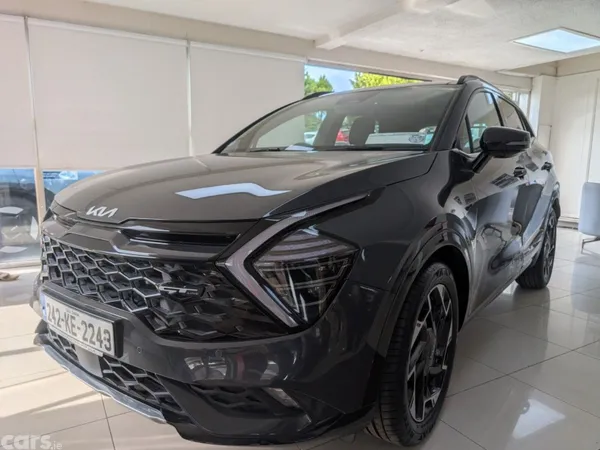 Kia Sportage MPV, Diesel, 2024, Grey