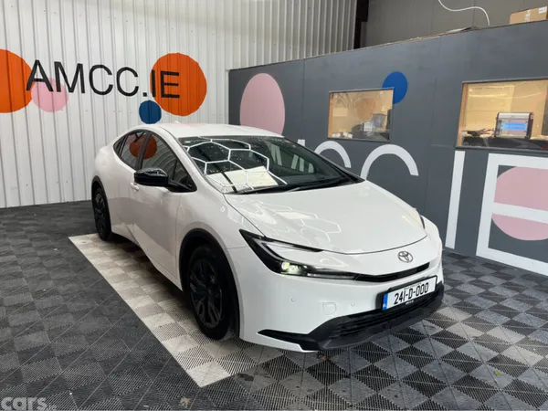 Toyota Prius Estate, Petrol, 2024, White