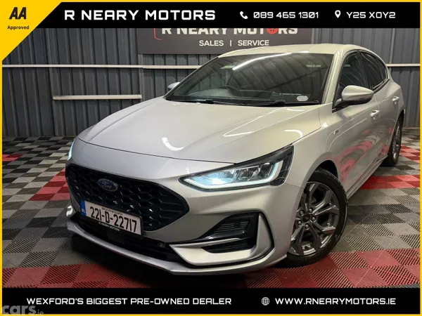 Ford Focus Hatchback, Diesel, 2022, Grey