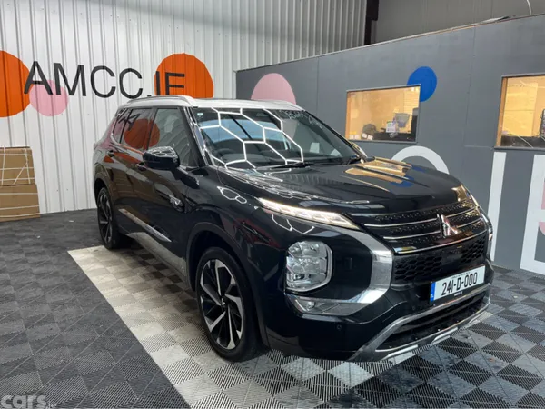 Mitsubishi Outlander SUV, Petrol Plug-in Hybrid, 2024, Black