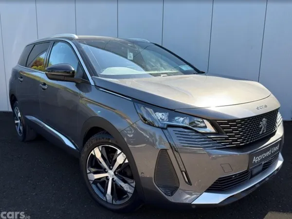 Peugeot 5008 MPV, Diesel, 2021, Grey