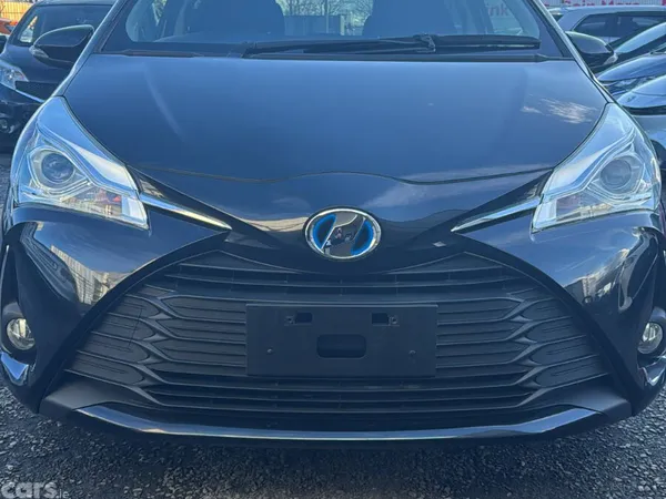 Toyota Vitz Hatchback, Petrol Hybrid, 2017, Black