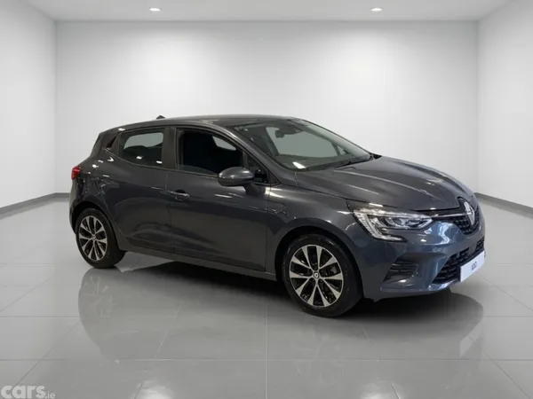 Renault Clio Hatchback, Petrol, 2022, Grey
