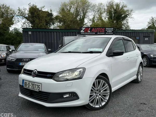 Volkswagen Polo Hatchback, Petrol, 2016, White