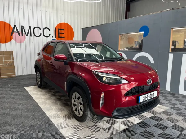 Toyota Yaris Cross SUV, Petrol, 2021, Red