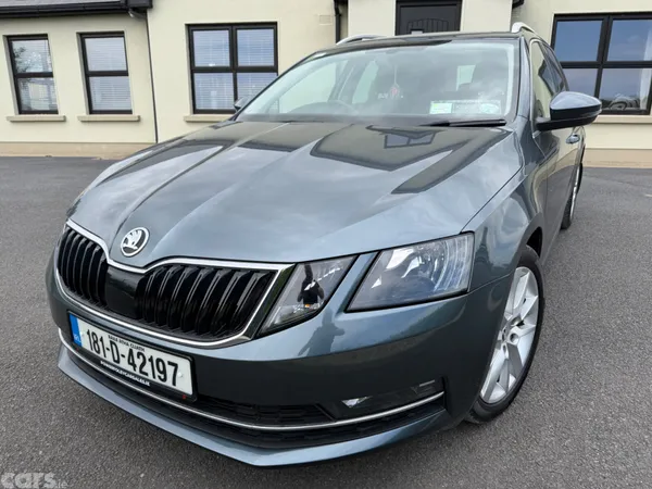 Skoda Octavia Estate, Petrol, 2018, Grey