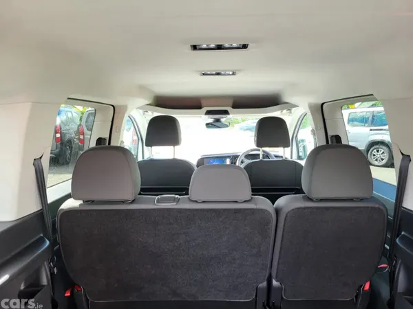 Ford Tourneo Connect MPV, Diesel, 2026, White
