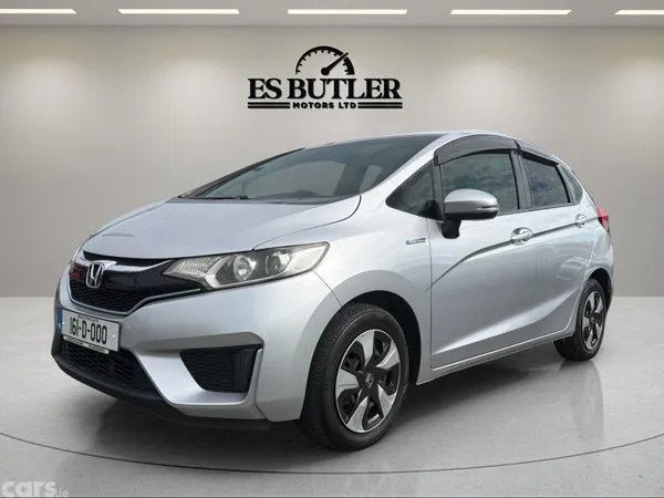 Honda Fit Hatchback, Petrol Hybrid, 2016, Silver