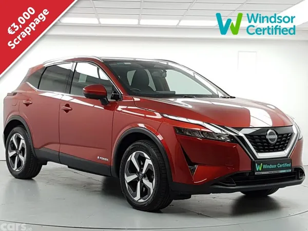 Nissan Qashqai MPV, Petrol Hybrid, 2023, Red