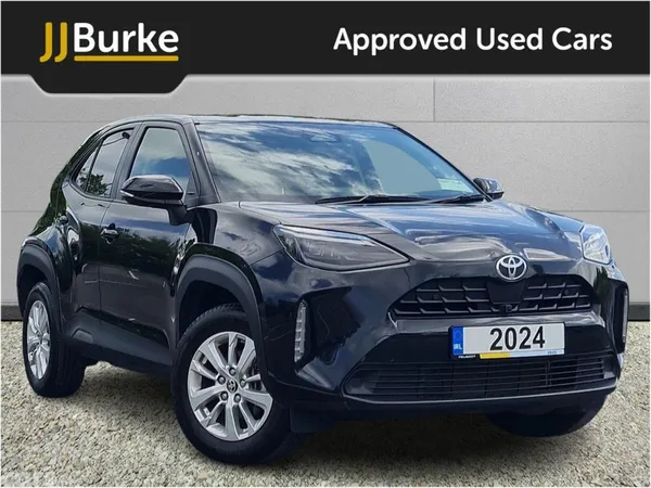 Toyota Yaris Hatchback, Petrol, 2024, Black
