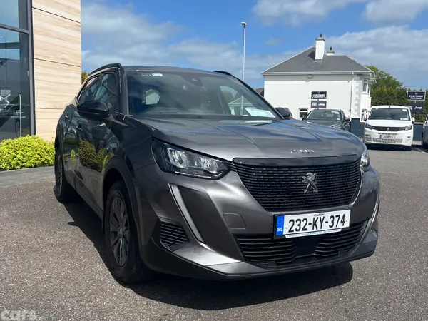 Peugeot 2008 MPV, Petrol, 2023, Grey