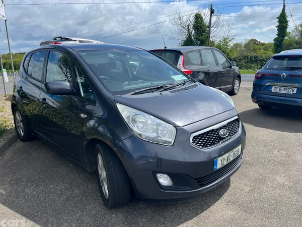 Kia Venga MPV, Diesel, 2012, Silver