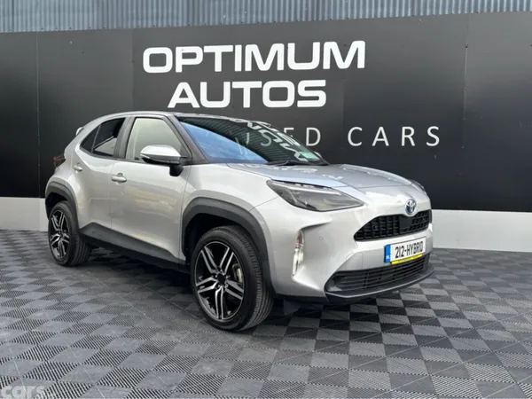 Toyota Yaris Cross Hatchback, Petrol Hybrid, 2021, Silver
