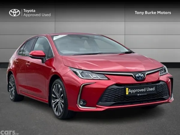 Toyota Corolla Saloon, Petrol Hybrid, 2024, Red