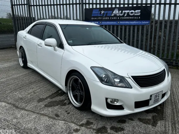 Toyota Crown Saloon, Petrol, 2009, White