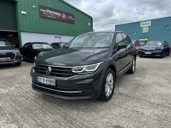 Volkswagen Tiguan Estate, Petrol Plug-in Hybrid, 2022, Grey