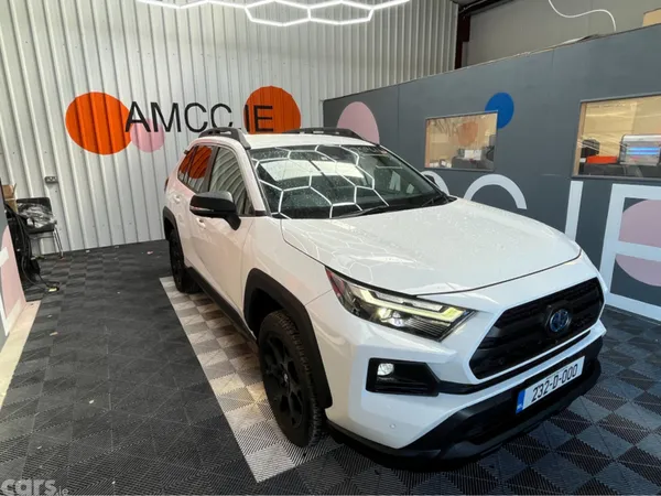 Toyota RAV4 SUV, Petrol Hybrid, 2023, White