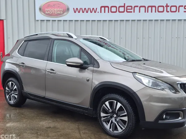 Peugeot 2008 MPV, Petrol, 2017, Grey