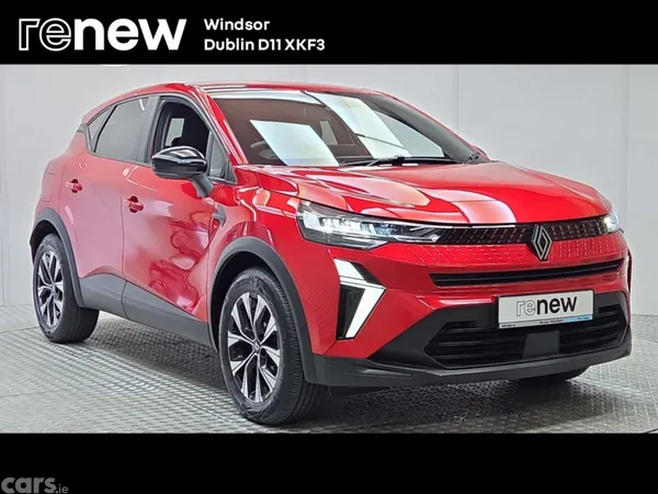 Renault Captur Hatchback, Petrol, 2025, Red