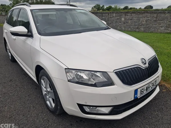 Skoda Octavia Estate, Diesel, 2016, White