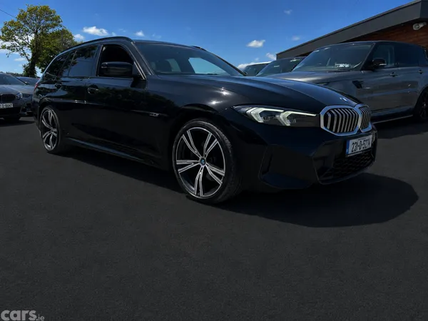 BMW 3-Series Estate, Petrol Plug-in Hybrid, 2023, Black
