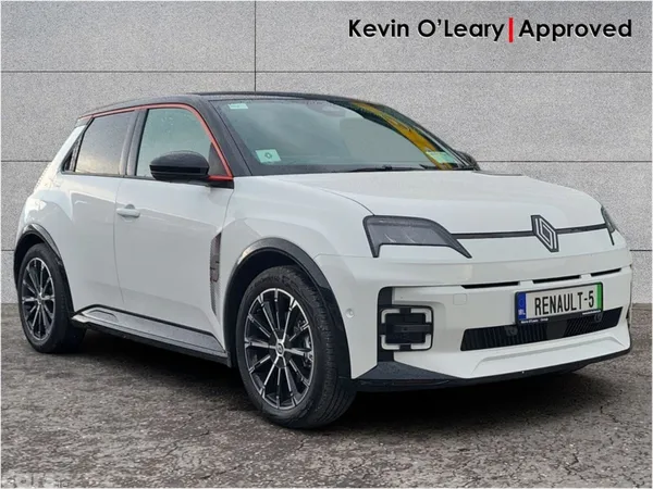 Renault 5 Hatchback, Electric, 2026, White