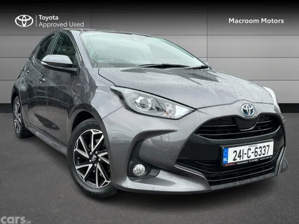 Toyota Yaris Hatchback, Petrol Hybrid, 2024, Grey