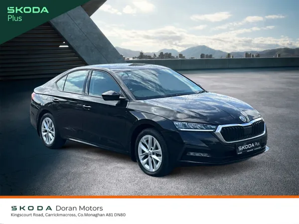 Skoda Octavia Hatchback, Diesel, 2022, Black