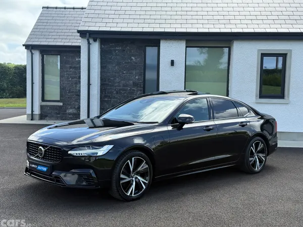 Volvo S90 Saloon, Petrol Hybrid, 2021, Black