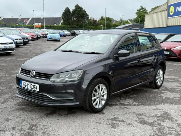 Volkswagen Polo Hatchback, Petrol, 2015, Grey