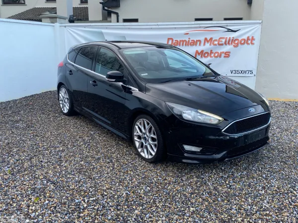 Ford Focus Hatchback, Petrol, 2016, Black