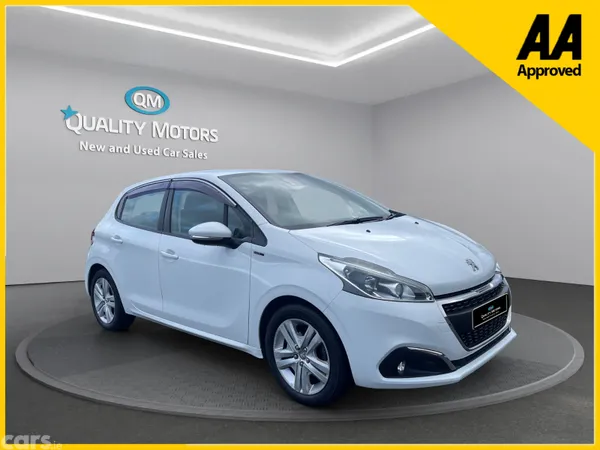 Peugeot 208 Hatchback, Petrol, 2018, White