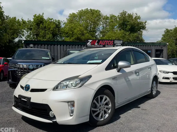Toyota Prius Hatchback, Petrol Hybrid, 2014, White