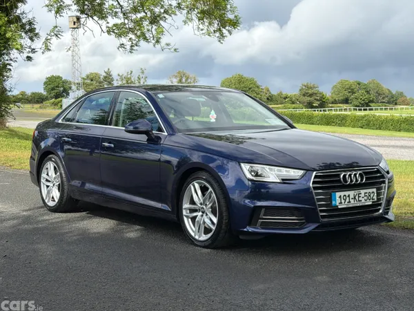 Audi A4 Saloon, Diesel, 2019, Blue