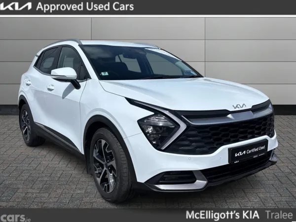 Kia Sportage MPV, Diesel Hybrid, 2023, White